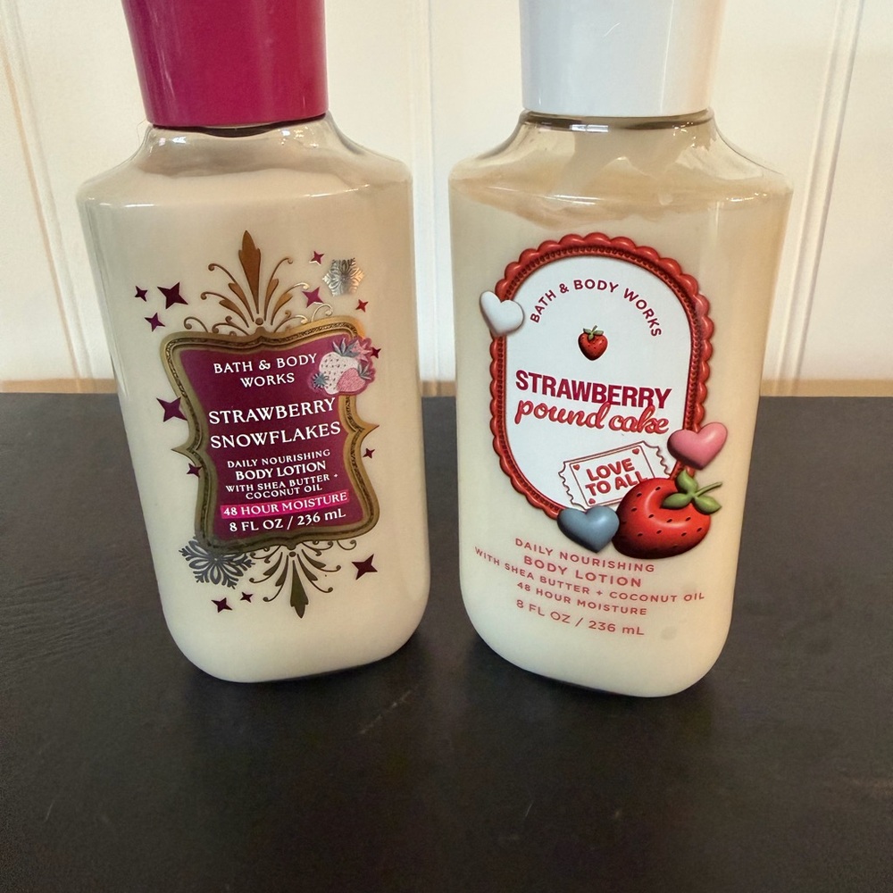 Bath & Body Works Strawberry Snowflakes & Pound Cake Lotion Set of 2
